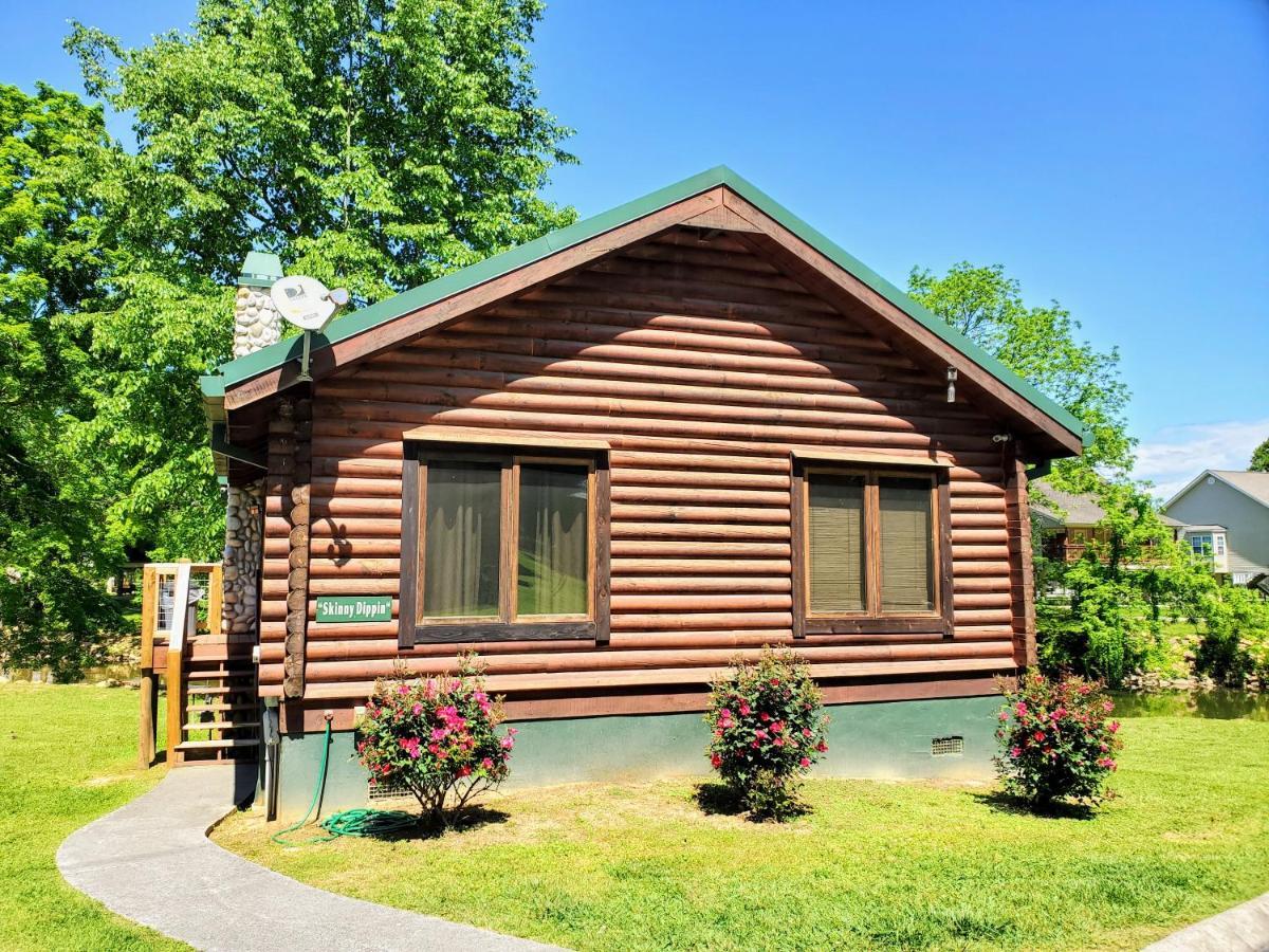 Skinny Dippin'-River Front- Free Tickets-Dog Friendly-Sleeps 6 Pigeon Forge Dış mekan fotoğraf