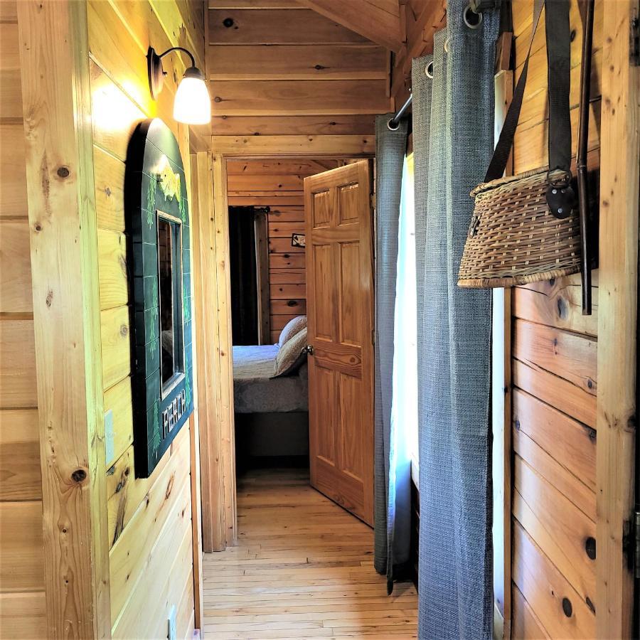 Skinny Dippin'-River Front- Free Tickets-Dog Friendly-Sleeps 6 Pigeon Forge Dış mekan fotoğraf